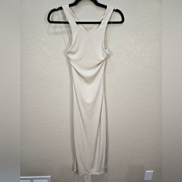 Windsor NWT Cream Backless Midi Dress Size Small - Picture 1 of 9